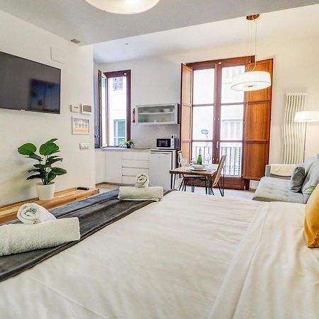 The Green Oasis By Hello Homes Sitges Ngoại thất bức ảnh