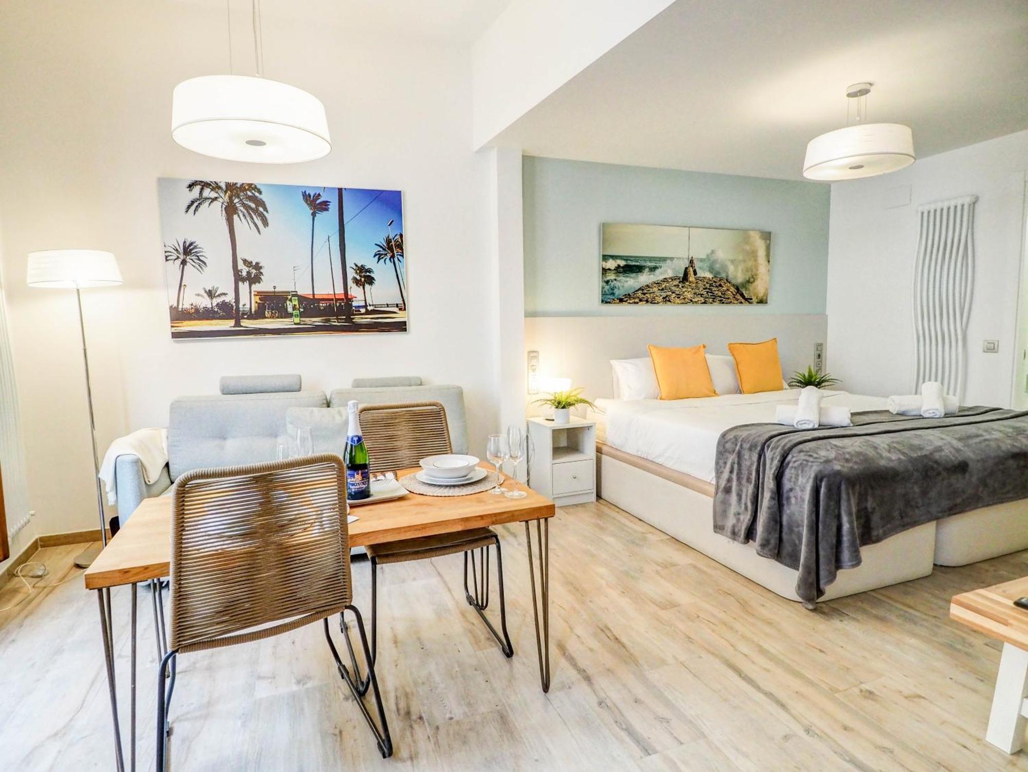 The Green Oasis By Hello Homes Sitges Ngoại thất bức ảnh