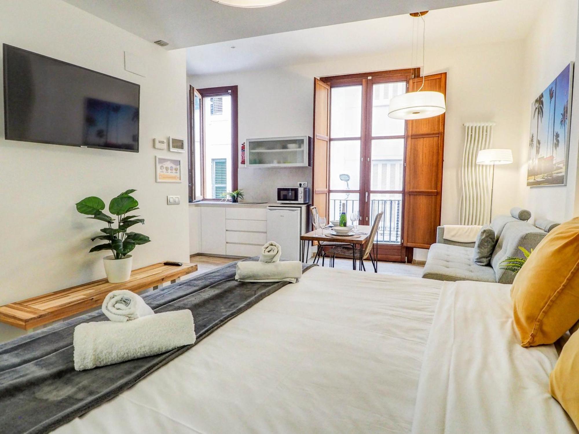 The Green Oasis By Hello Homes Sitges Ngoại thất bức ảnh