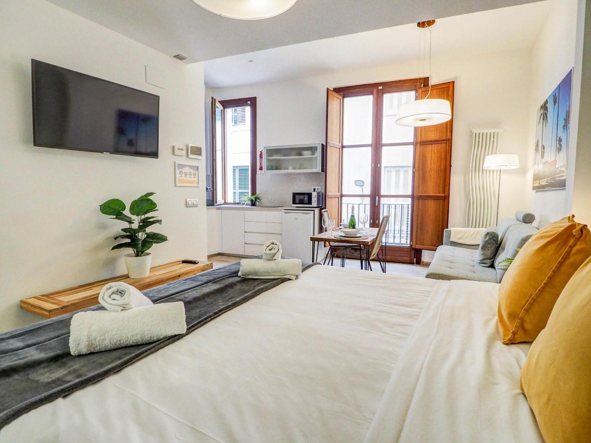 The Green Oasis By Hello Homes Sitges Ngoại thất bức ảnh